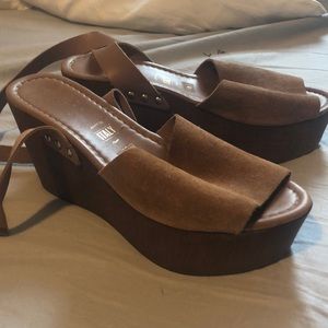 Seychelles forward cognac wedges